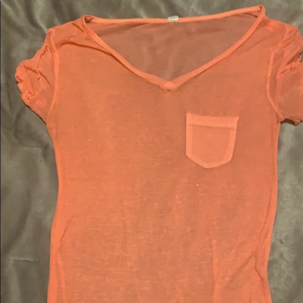 Tee